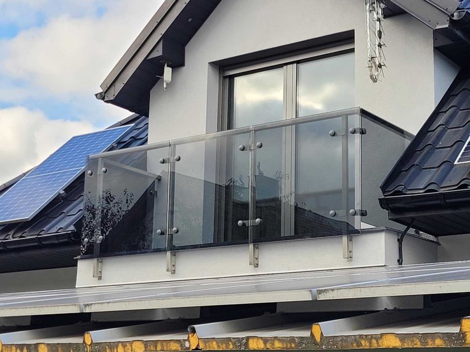 Balustrady nierdzewne ,malowane proszkowo