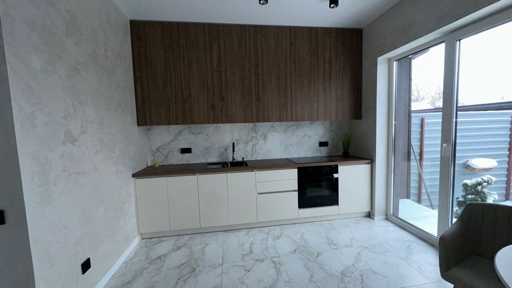 Таунхаус в центрі Гостомеля з ремонтом!