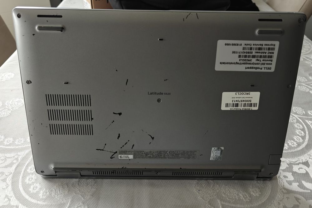 Laptop Dell Latitude 5520 16/512GB i5 1145G7 komputer  windows 11 PRO