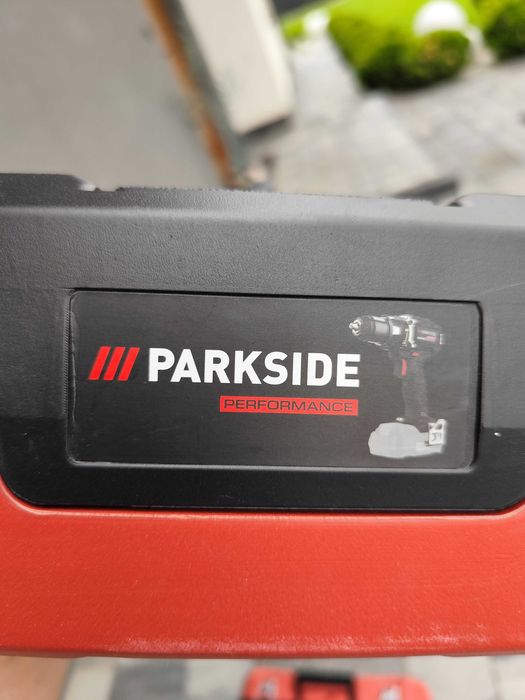 Dwie walizki parkside po wiertarko wkrętarce