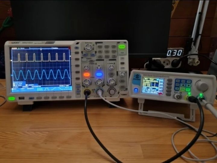 Генератор сигналов JUNTEK 60 Мгц,цифровой измеритель частоты. Новый
