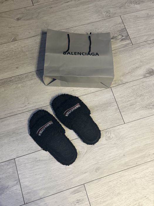Klapki Balenciaga