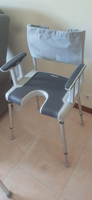 Cadeira de banho + Andarilho ajustável