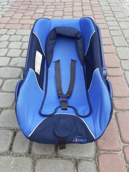 Fotelik samochodowy nosidełko
