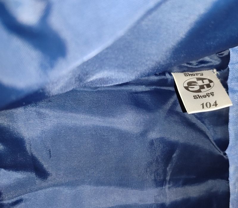 Продам куртку на мальчика