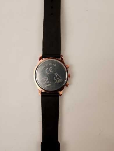 Годинник жіночий з комплектом біжутерії (новий)