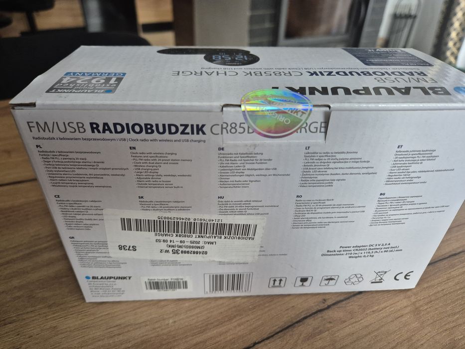 Radiobudzik blaupunkt z ładowarką indukcyjna, termometrem