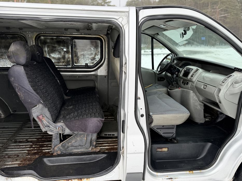 Renault Trafic 2.0 115KM6 biegów_ L2H1 LONG_9 osobowy_Passenger_Klima