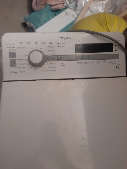 Pralka pakowana od góry Whirlpool uszkodzona