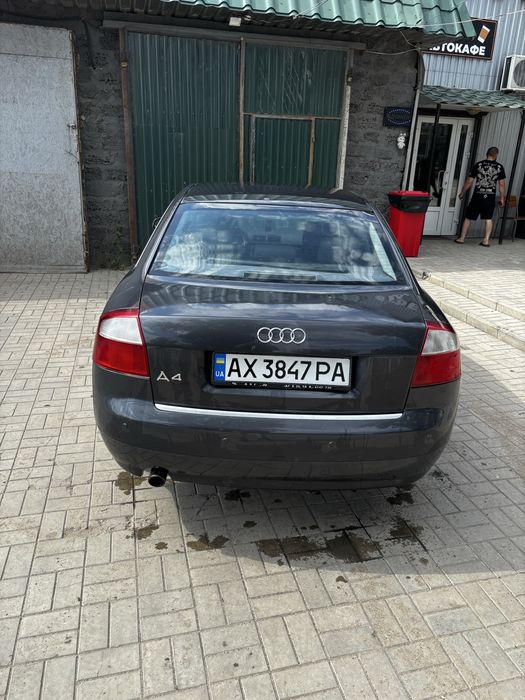 Audi a4 2001 рік