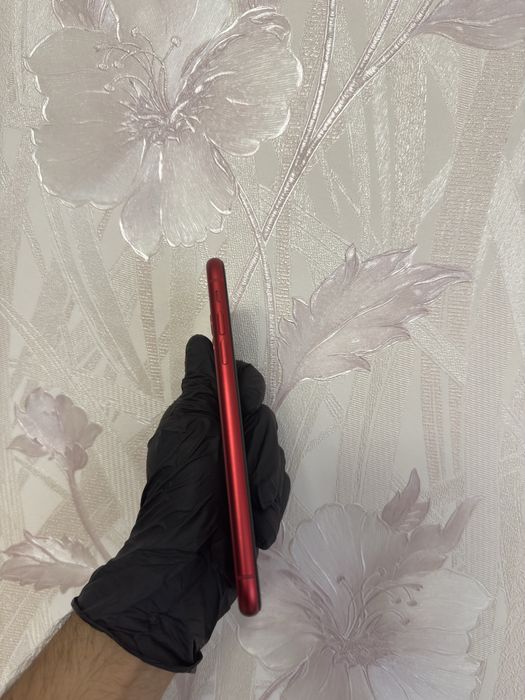 iPhone 11 64 GB Червоний