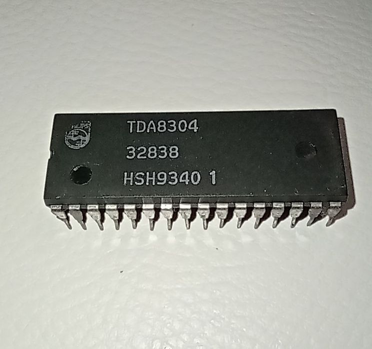 КР580ВВ55А TDA8304 AT89C51-12PI