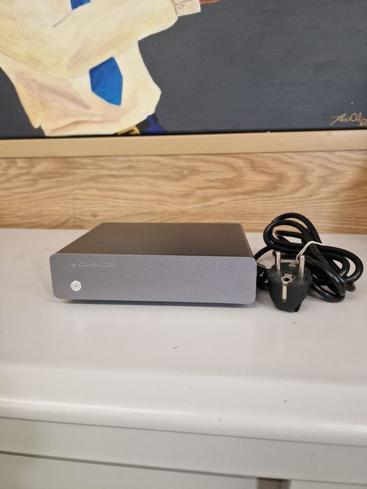 Pré amplificador gira discos MM Cambridge solo