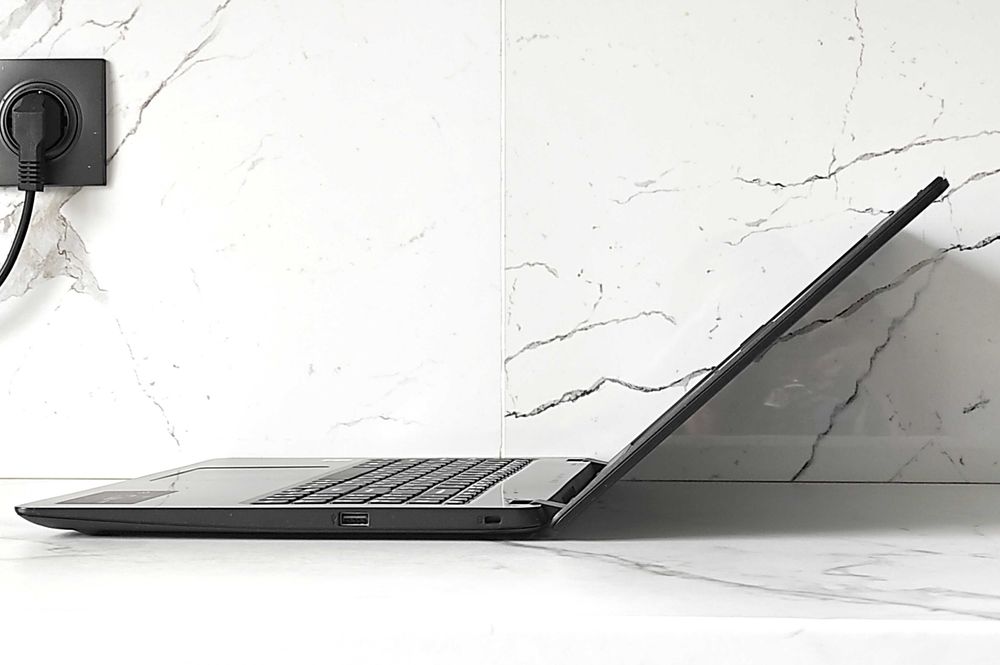 IPS 15.6, Core i3-10th, 12/256ГБ 4-6 годин. Ноутбук Acer Aspire 3 2024