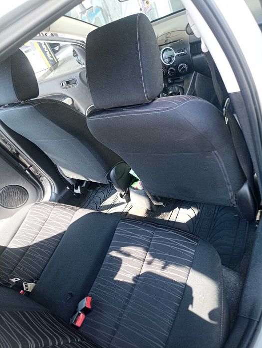 Mazda2 2008 – Econômico, Confiável