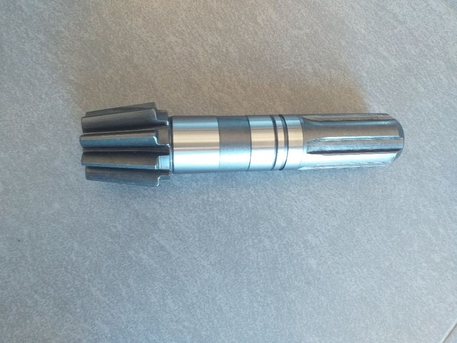 ppark Wałek atakujący zgrabiarki Z9 POTTINGER 42, 420, 421 N