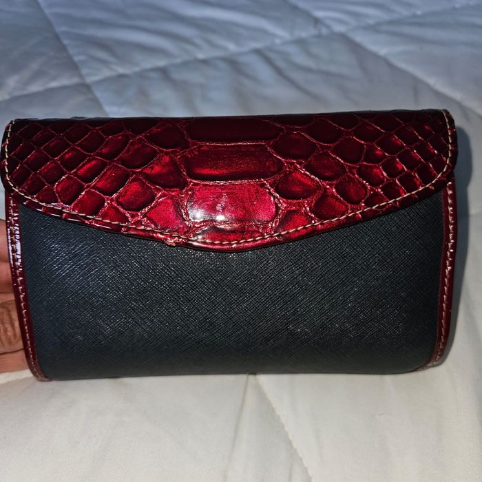 Vendo mochila + porta moedas cavalinho