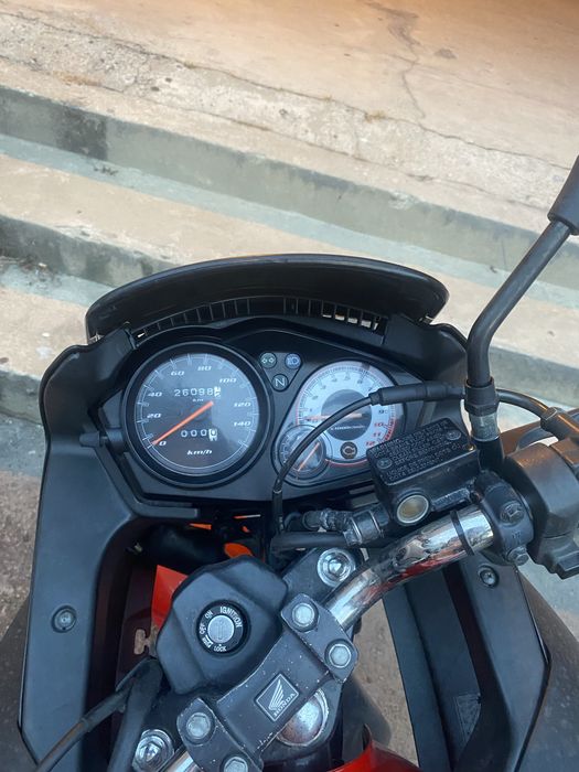Honda cbf 125 26000 km em bom estado