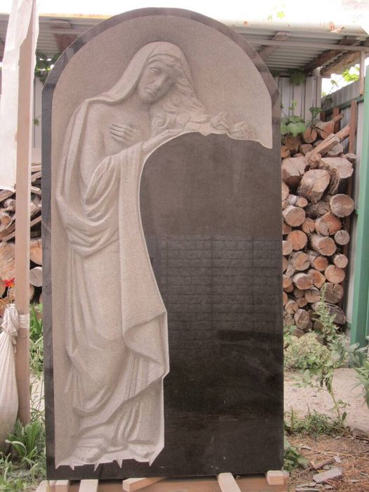 Каменотес, різчик пам'ятники, різник по камню