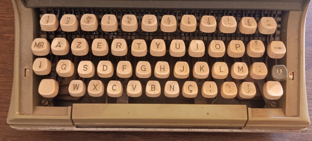 Máquina de escrever para utilizar