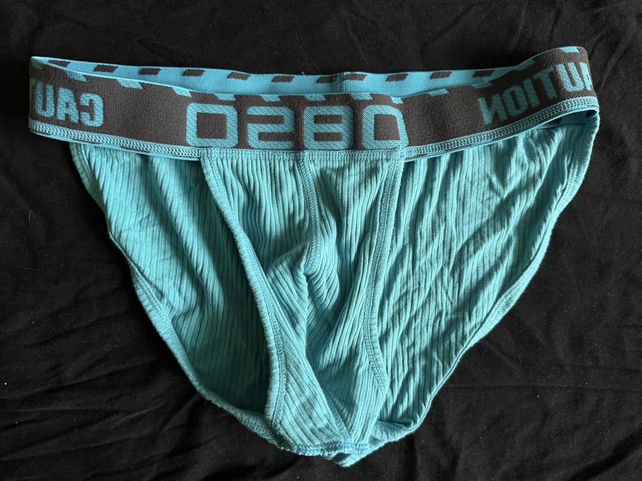 Używane slipy/stringi meskie