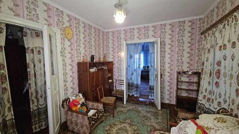 Два будинки на одному подвір’ї, 30 соток двору з городом Є відеоогляд