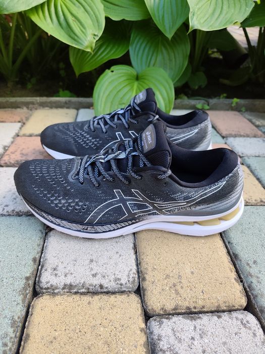 Кроссовки ASICS Gel-Kayano 28 45,5 / 46