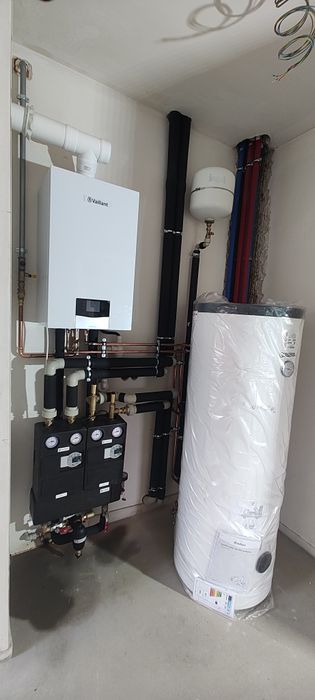 Instalator,.hydraulik, montaż, instalacje wodne, ogrzewanie, kotłownie