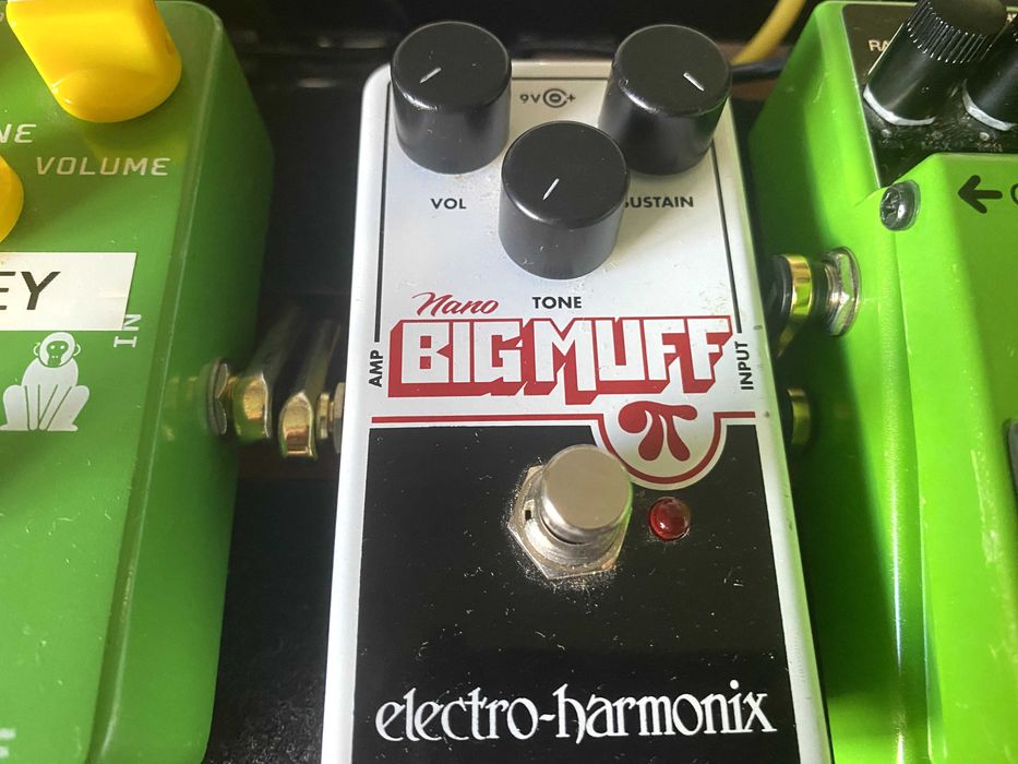 Pedal EHX Big Muff Nano