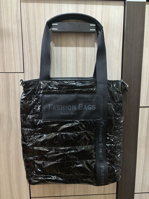 Okazja!! Czarna lakierowana torebka shopper