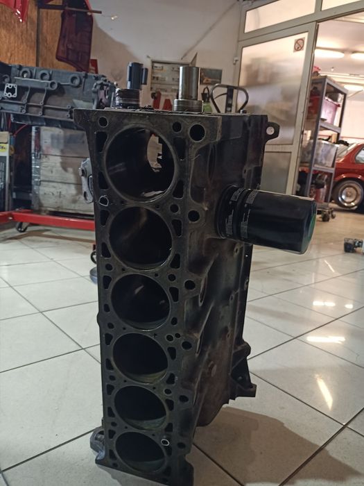 BMW m20b25 blok silnika E30 E34 e28 Z1 m20b25 głowica wał części m20
