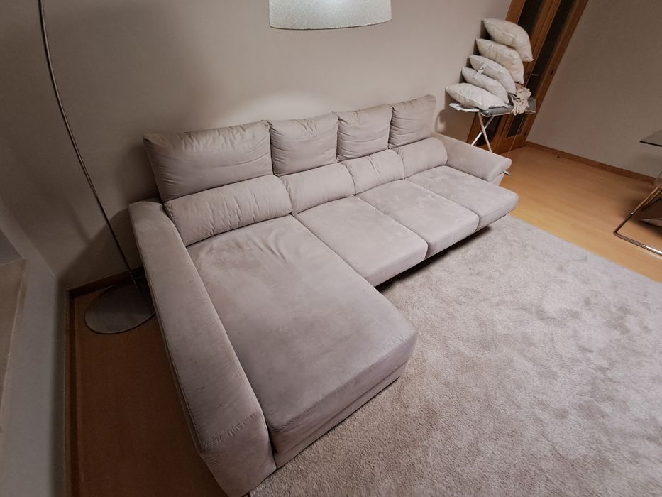 Sofá com chaise Longue