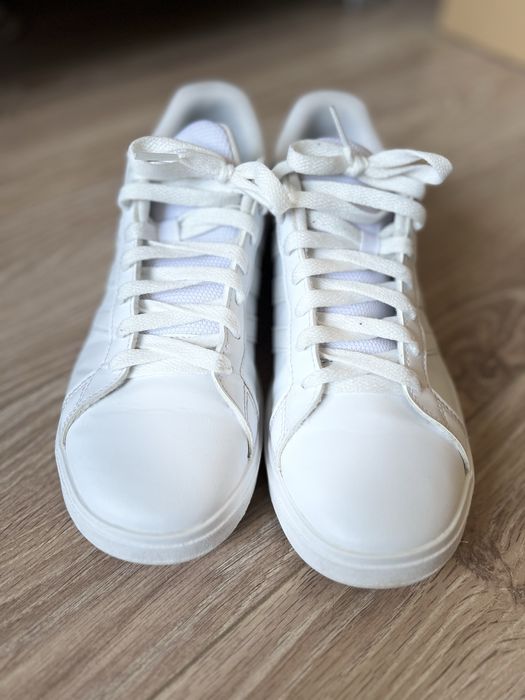 Biale Buty mlodziezowe Adidas 40