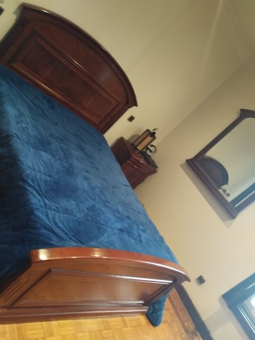 Vendo mobília madeira como nova
