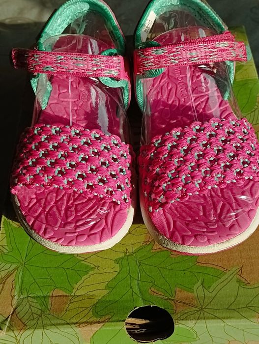 Продаю Дуже гарні та стильні дитячі сандалі Jumbu KD US 9, EU 26