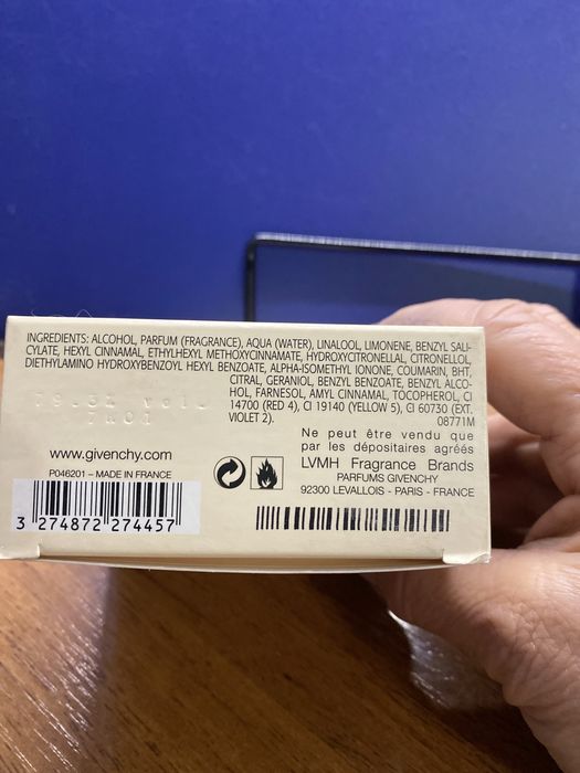 Парфумована вода Givenchy Dahlia Divin