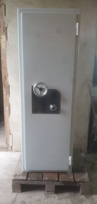Sejf pancerny Konsmetal