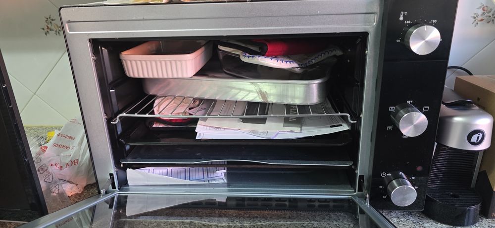 Forno eléctrico nunca usado