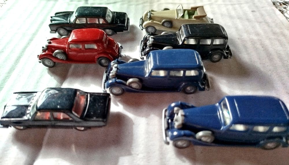 Auta pod makietę w skali H0