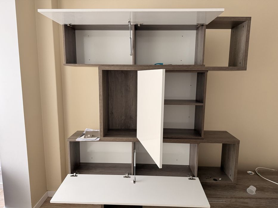 Movel / Aparador com arrumação