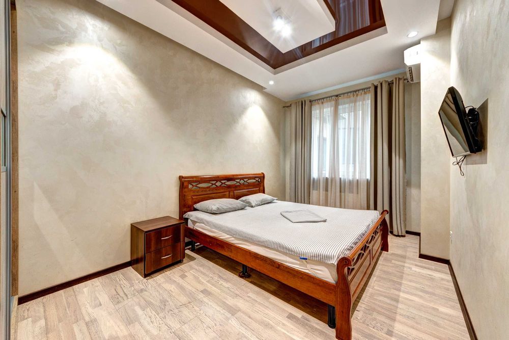 Посуточно 3к квартира ул Драгомирова 2а ЖК Новопечерский двор