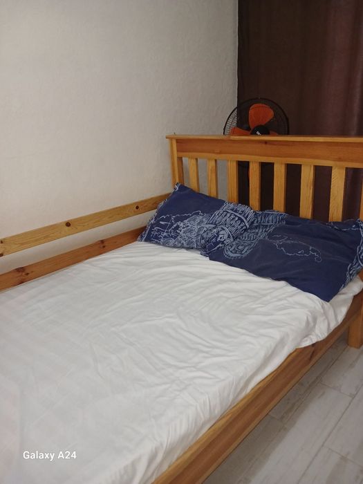 Сдам студию  большую на Боровского ЖК Золотые столбы,свет есть всегда