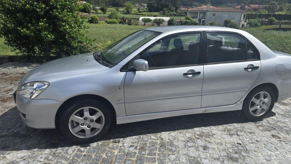 Mitsubishi lancer 1.3 2004