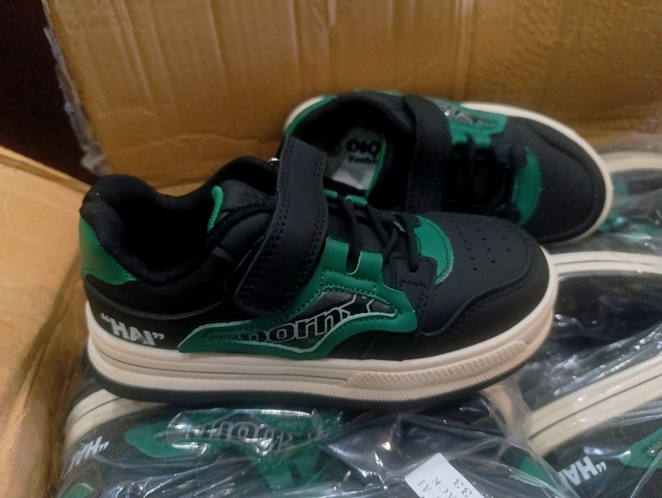 Кросівки для хлопчика підлітка чорні на весну кроссовки для мальчика .