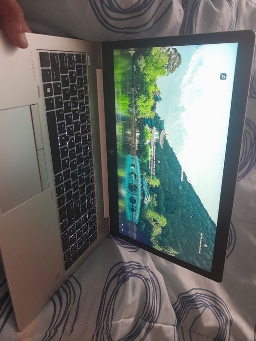 Hp elitbook i7 laptop