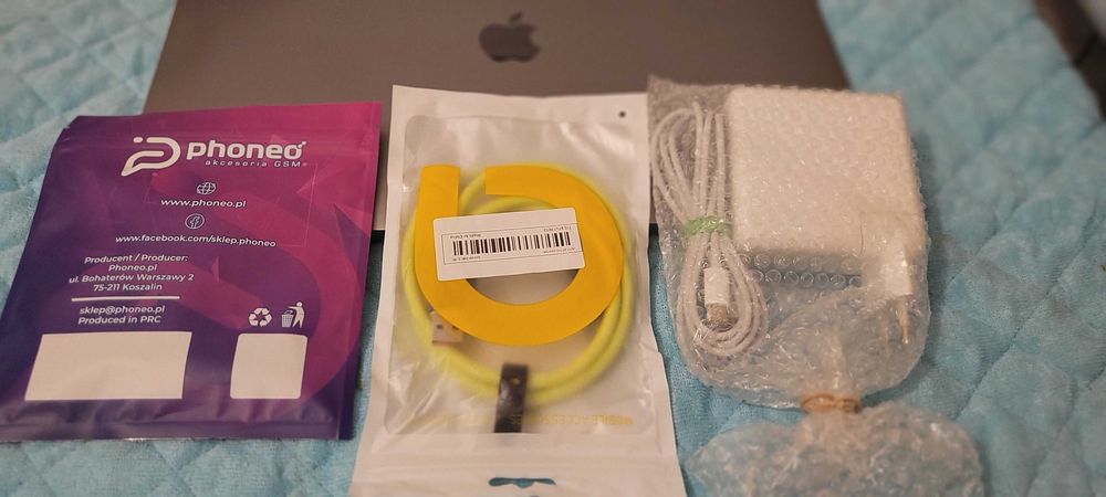 Laptop Apple MacBook Pro i9 /16 GB Ram/  - Stan idealny - Z maja  2025