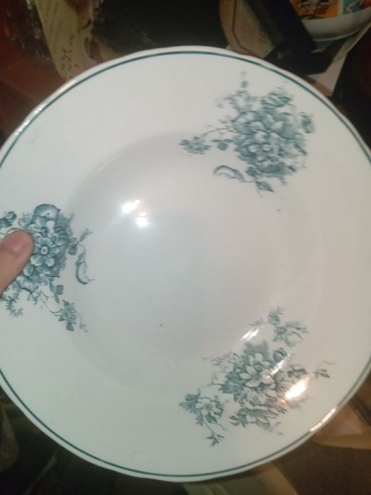 Lote de pratos va e Sacavém e um sem marca