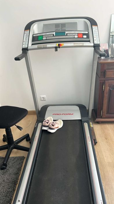 Pro Form Treadmill429595270034247683