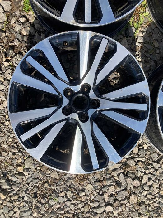 alufelgi 4szt renault 5x114,3 7j r19 et40