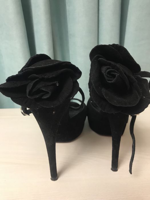 Замшеві босоніжки 38 р